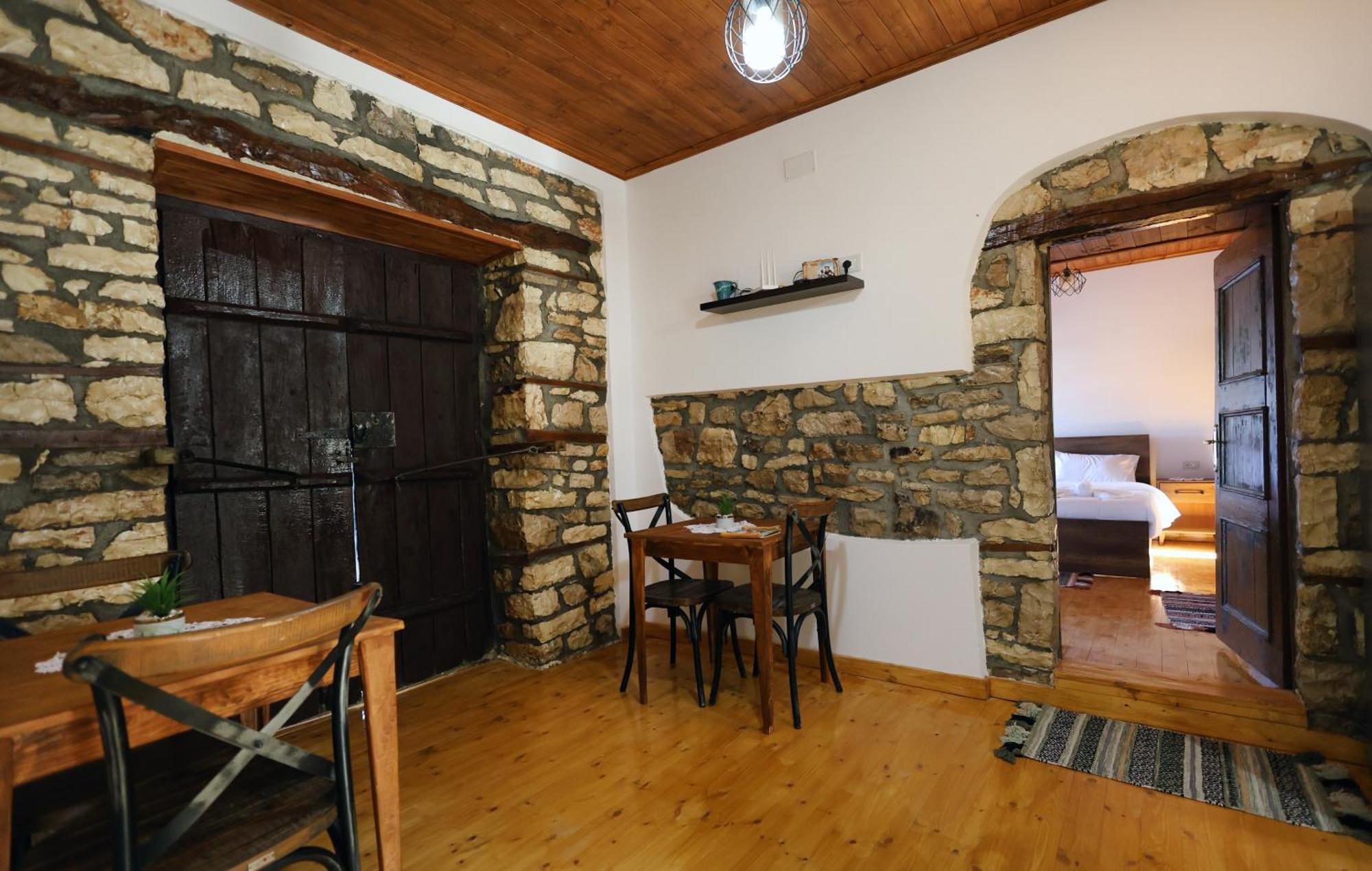 Villa Shpiragu Village Experience Берат Екстер'єр фото