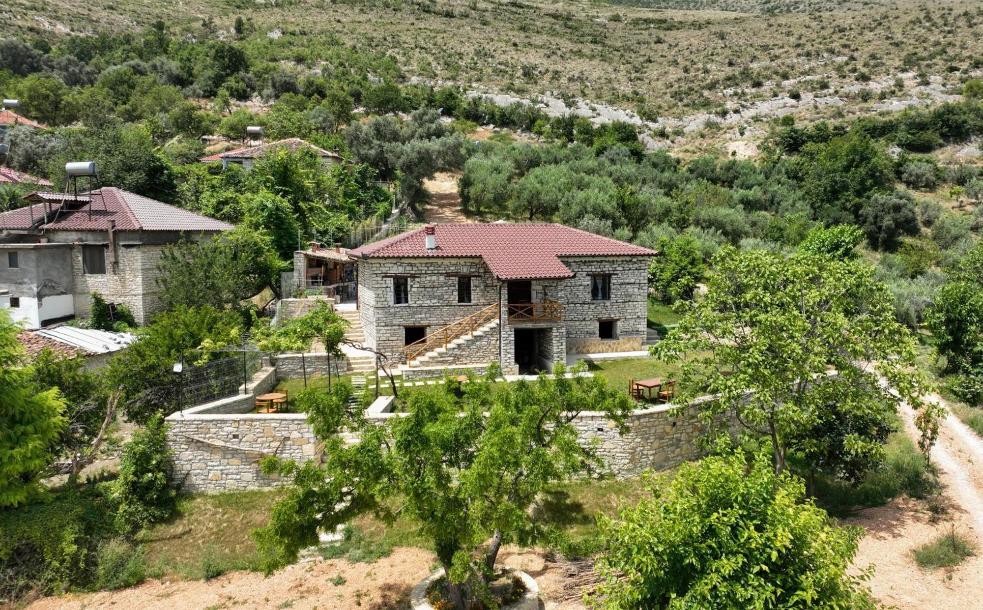 Villa Shpiragu Village Experience Берат Екстер'єр фото